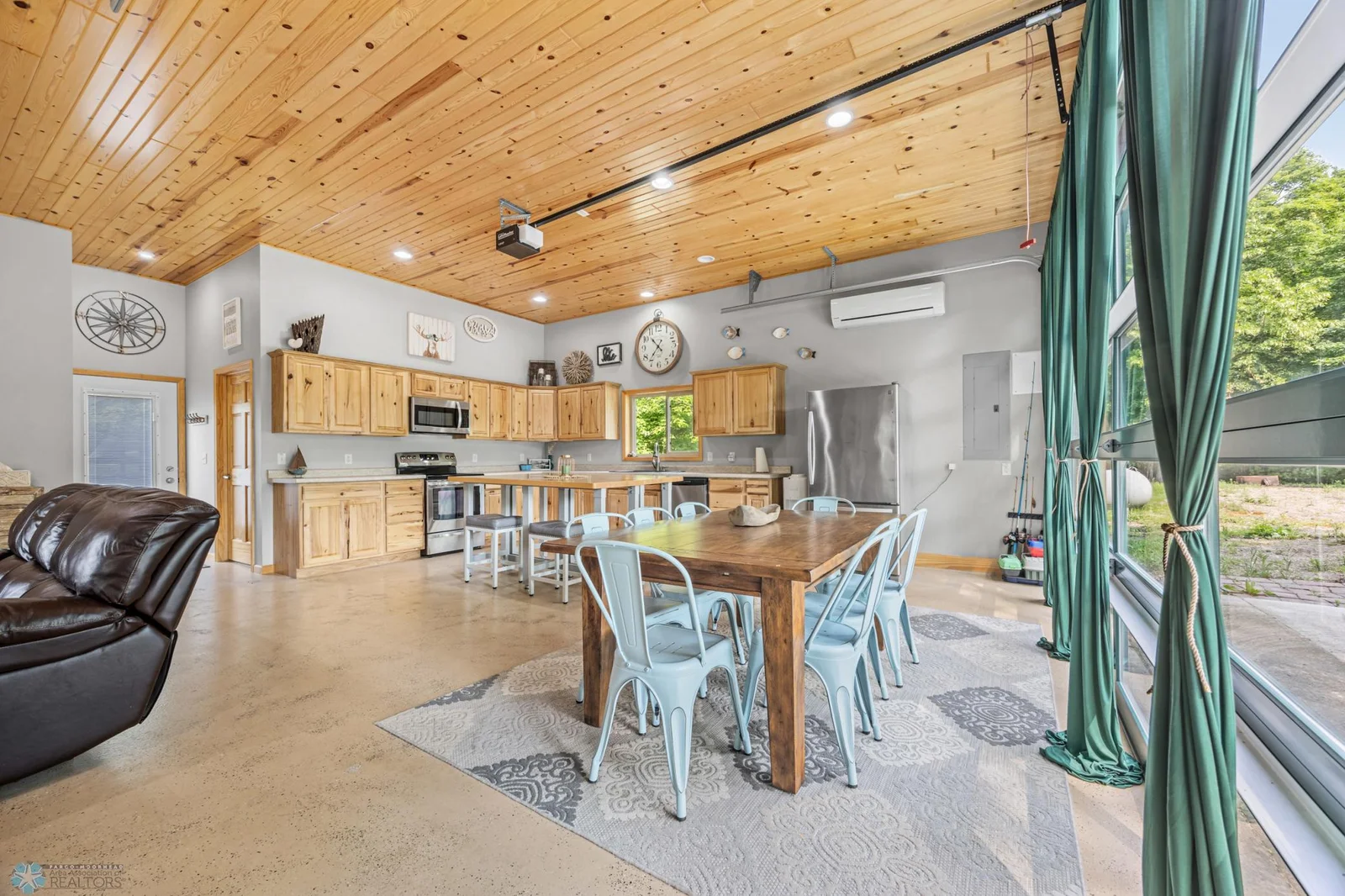 Dining area and kitchen view