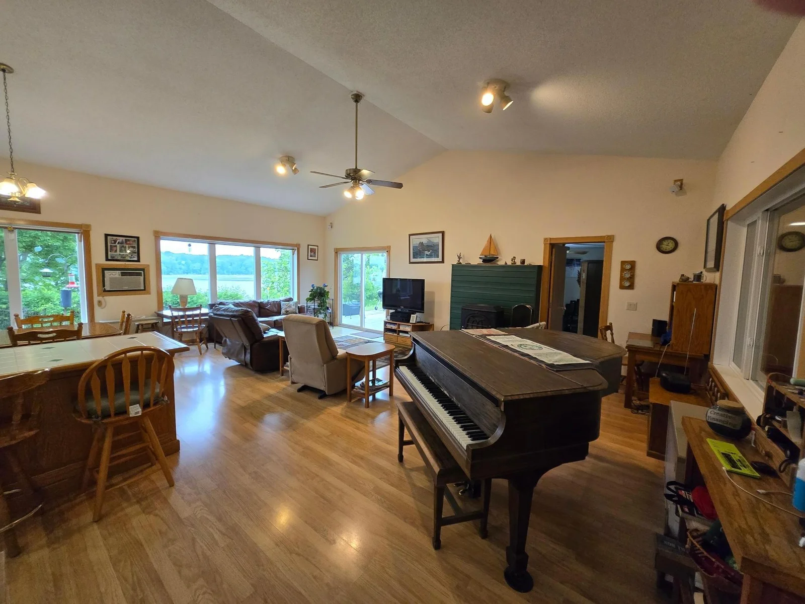 13 ft ceiling with view of the lake