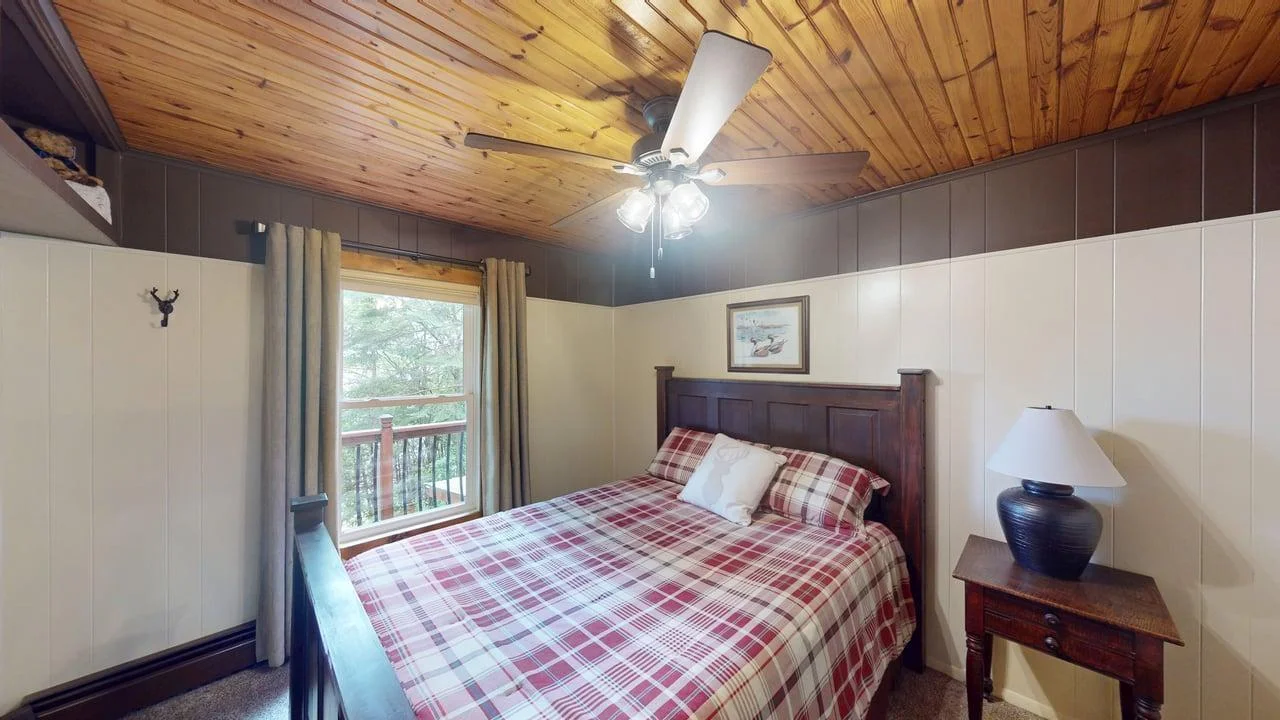 Bedroom 2 -upper level