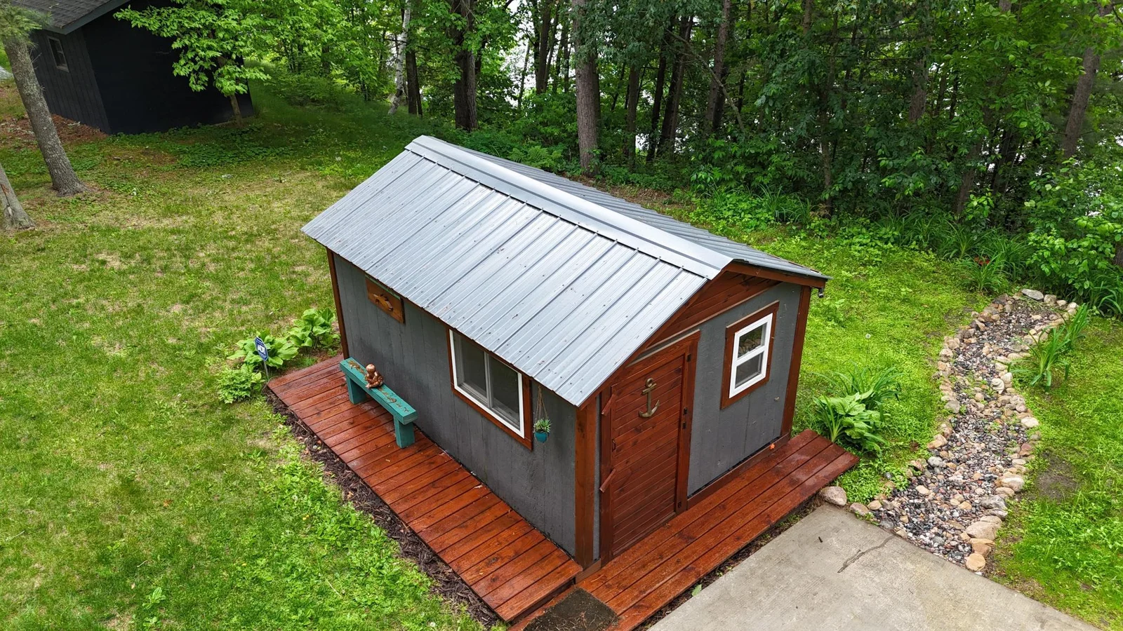 Bonus shed--easily converted into a playhouse, kennel, or chicken coop.