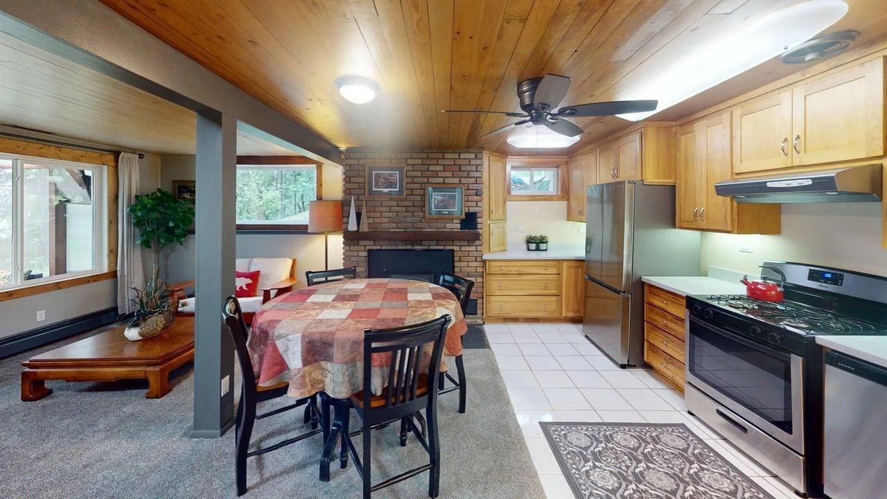 Open concept LL w/cozy frplc