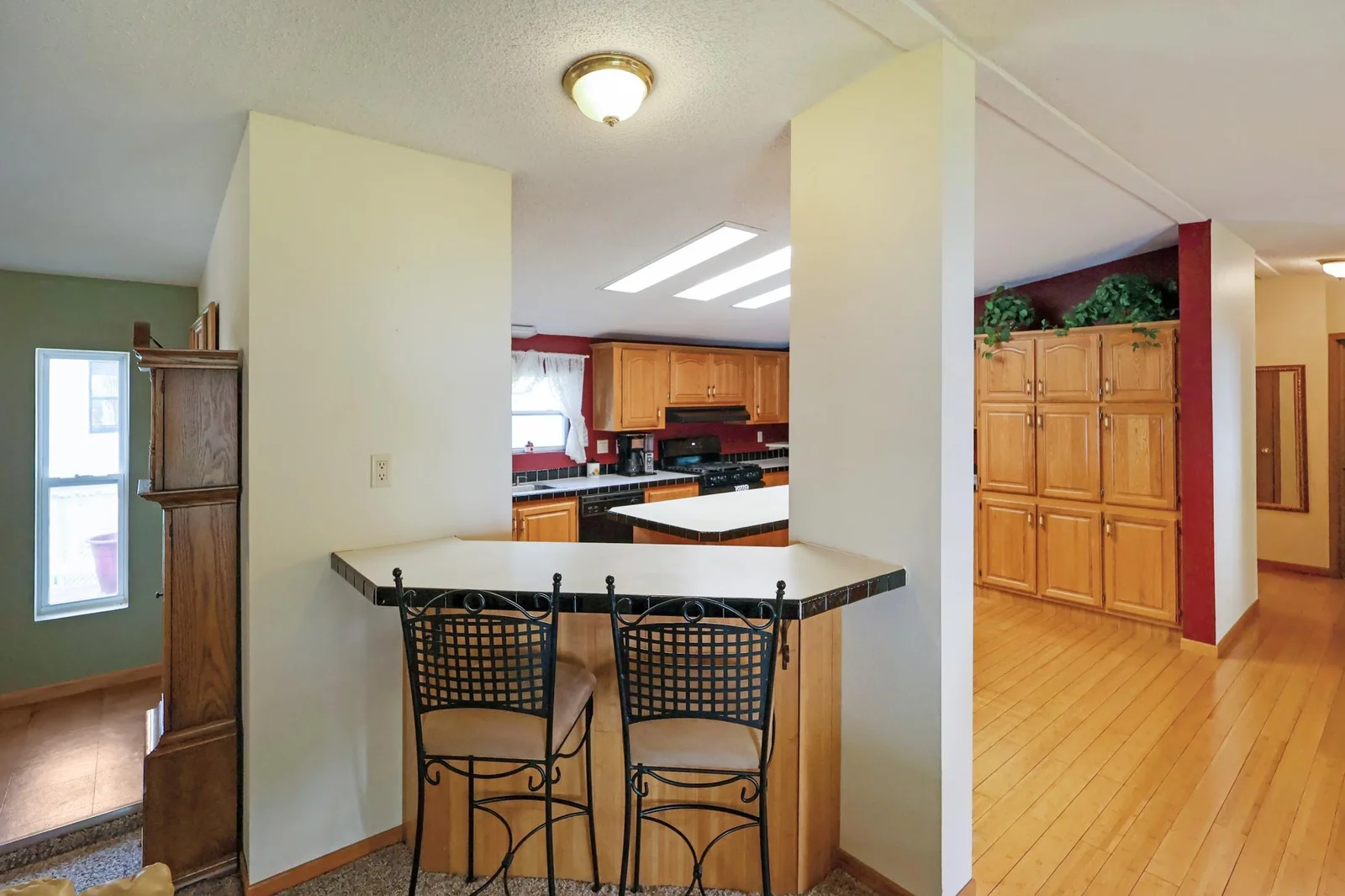 Main house- unique breakfast bar area..jpg
