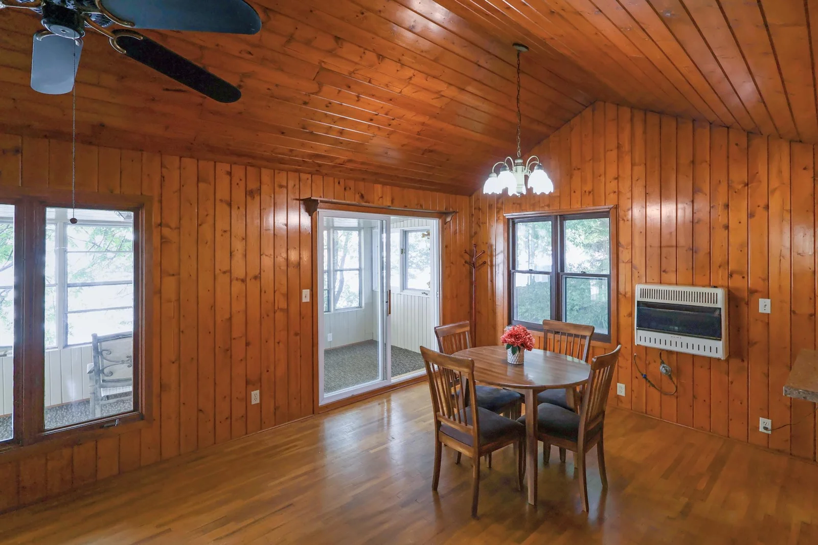Lakeside cabin- vaulted ceilings with tongue and groove!.jpg