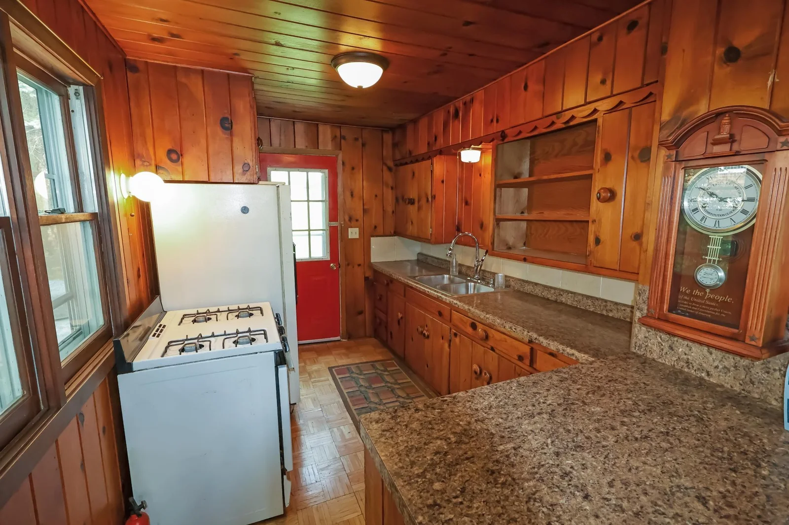 Lakeside cabin- kitchen area..jpg