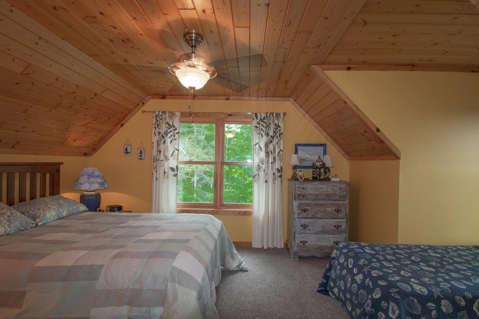 Loft Bedroom 1 - 14x15