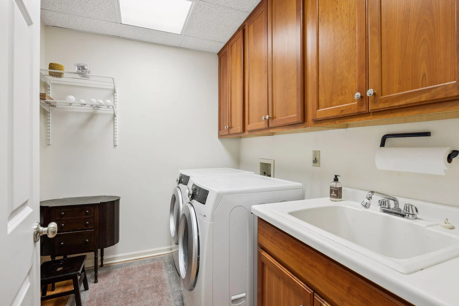 Laundry has ample storage