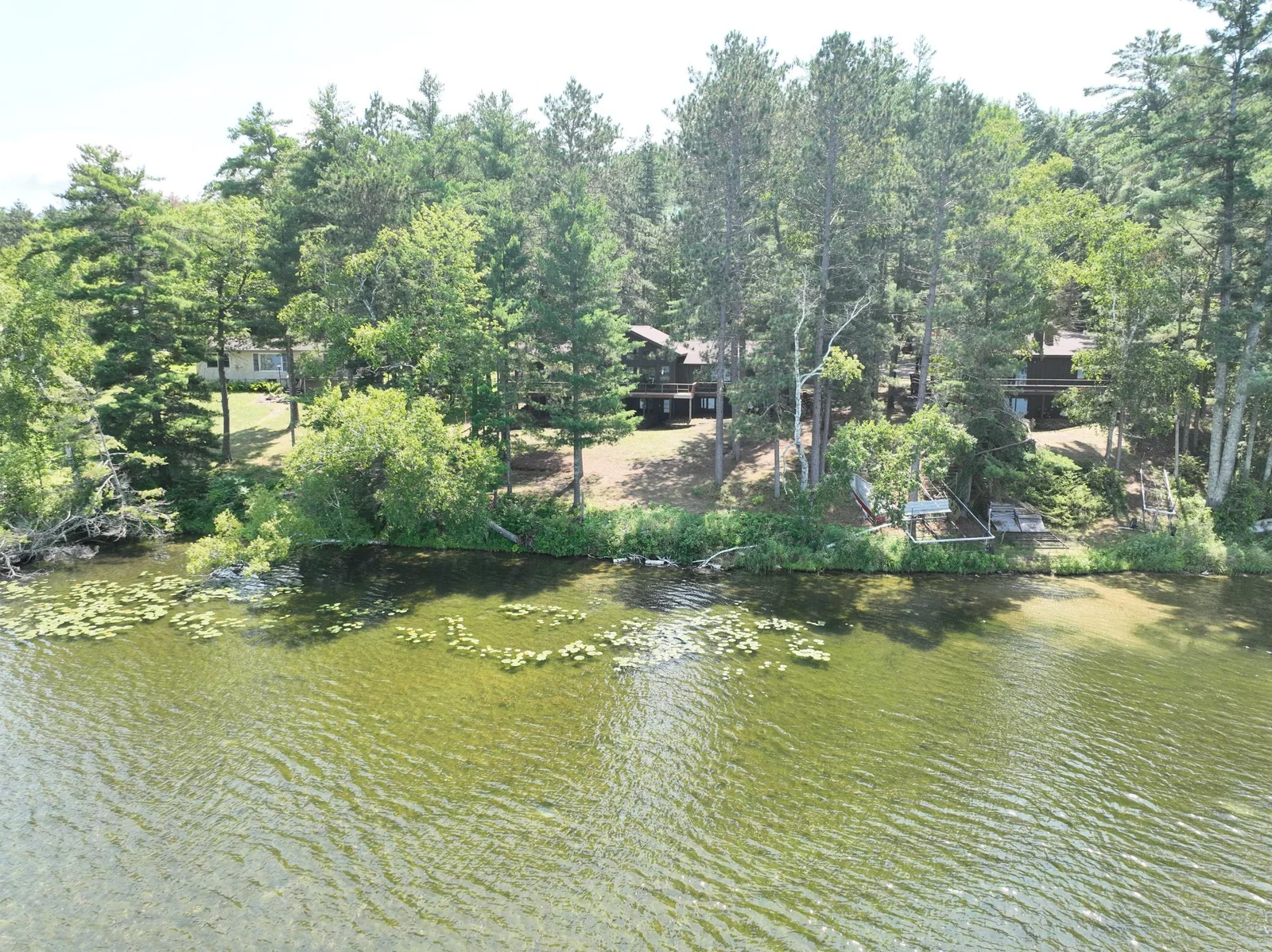 Thumbnail photo 98