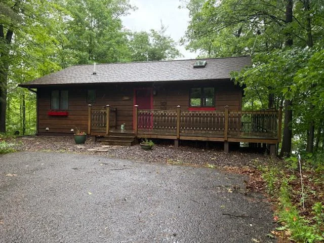 Photo 1 of 2225 Antler Lake
