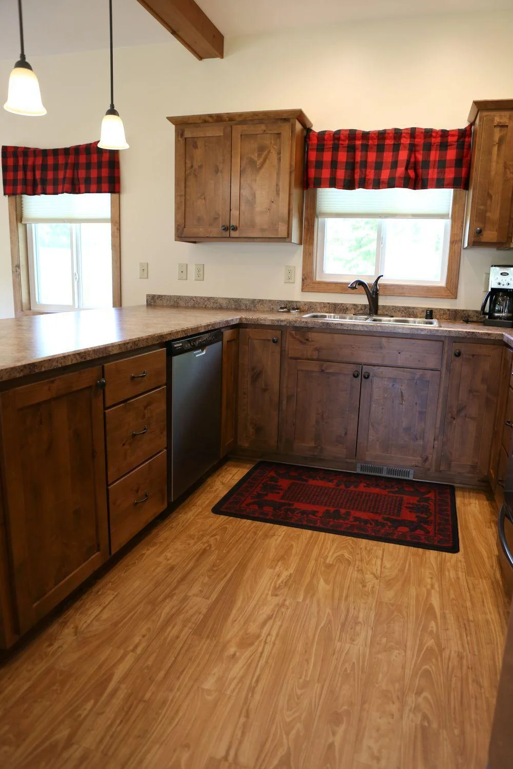 KITCHE~1.JPG