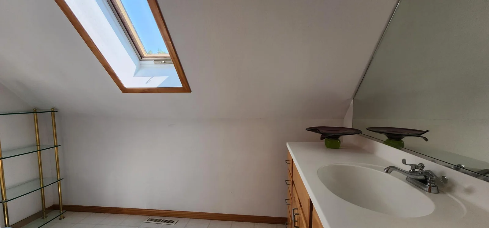 Loft apt bathroom