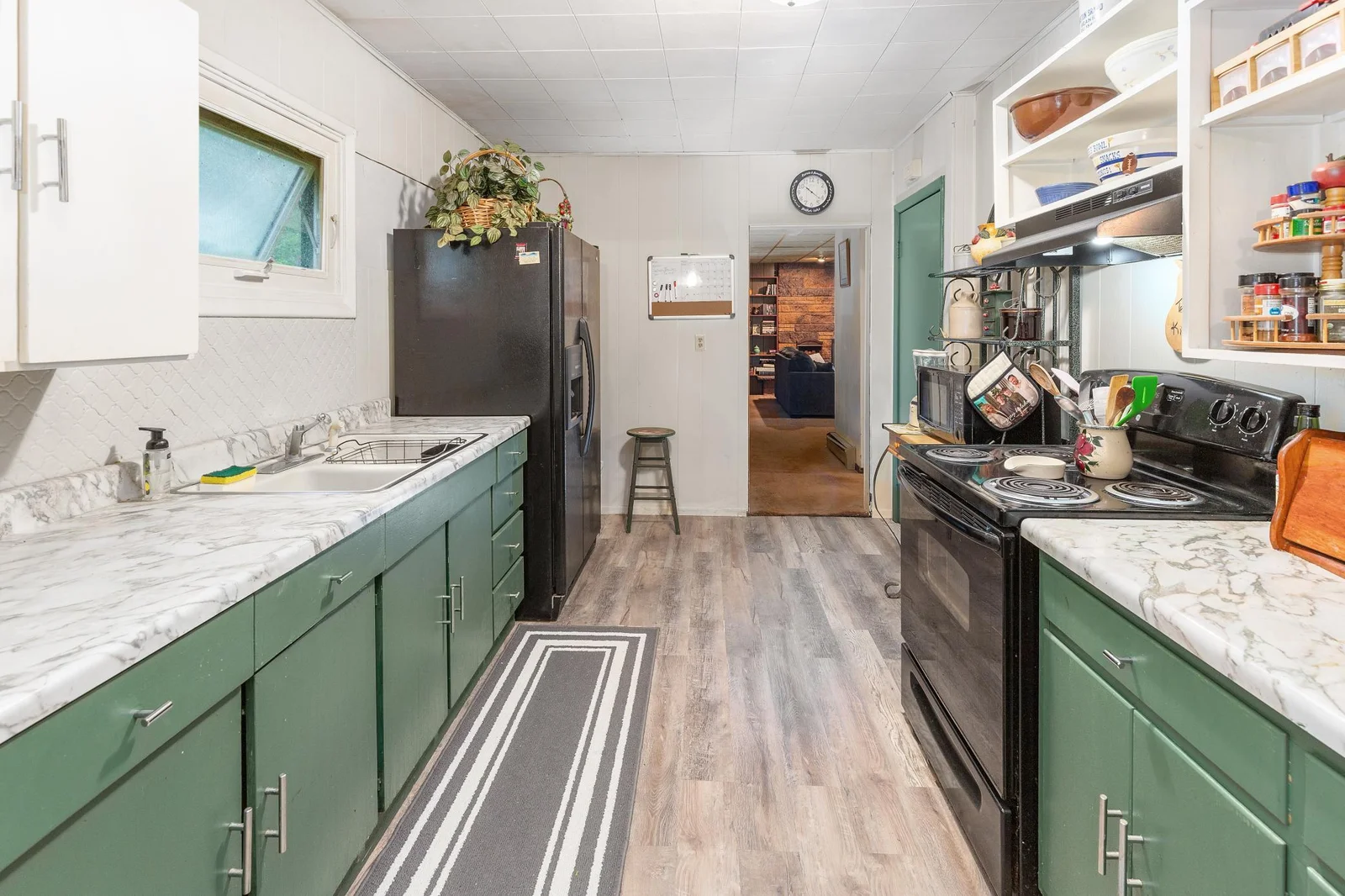 Kitchen 1 1.jpg
