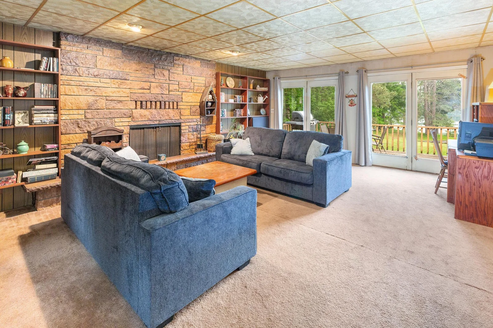 Living room 1 2.jpeg