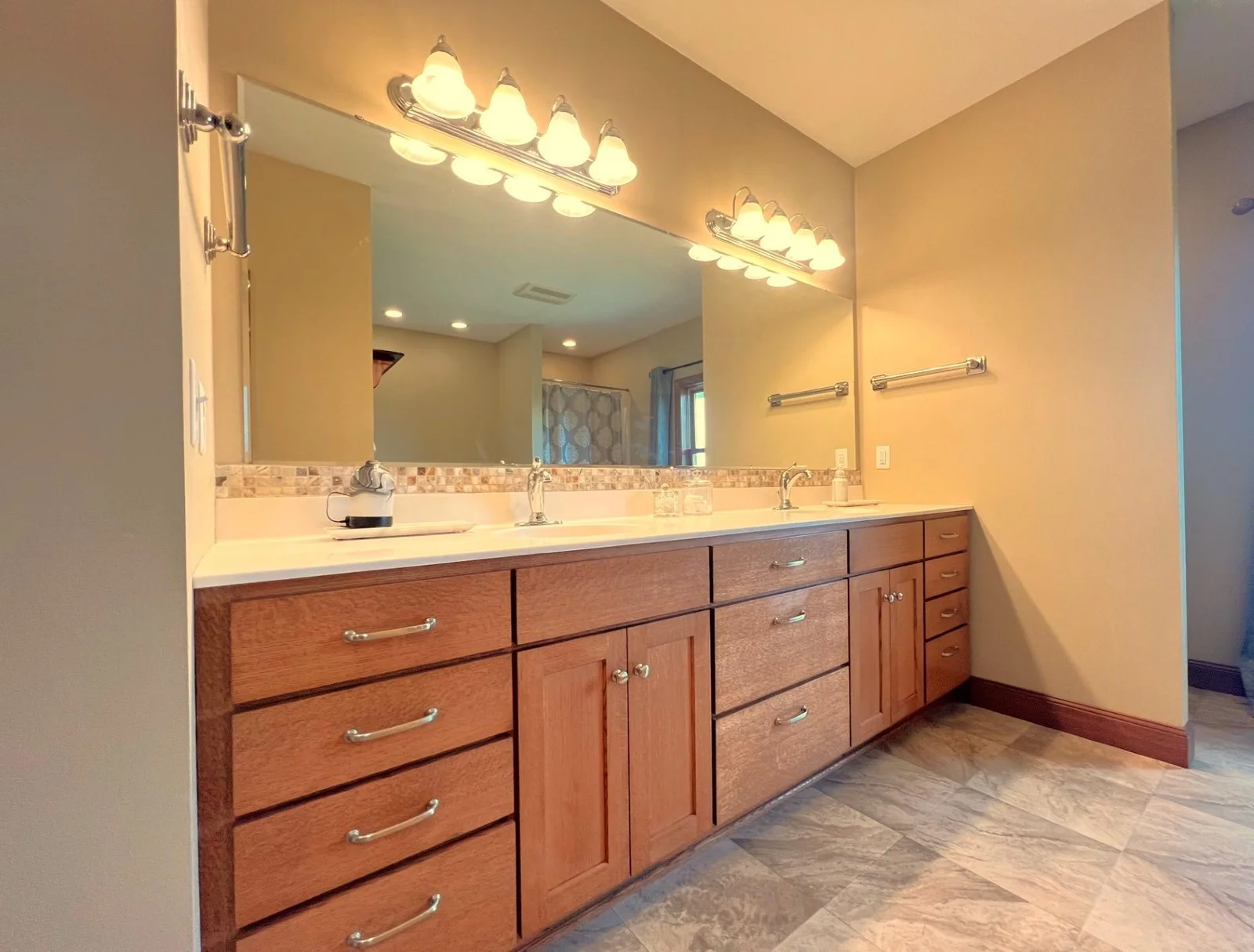 Primary Double Sinks