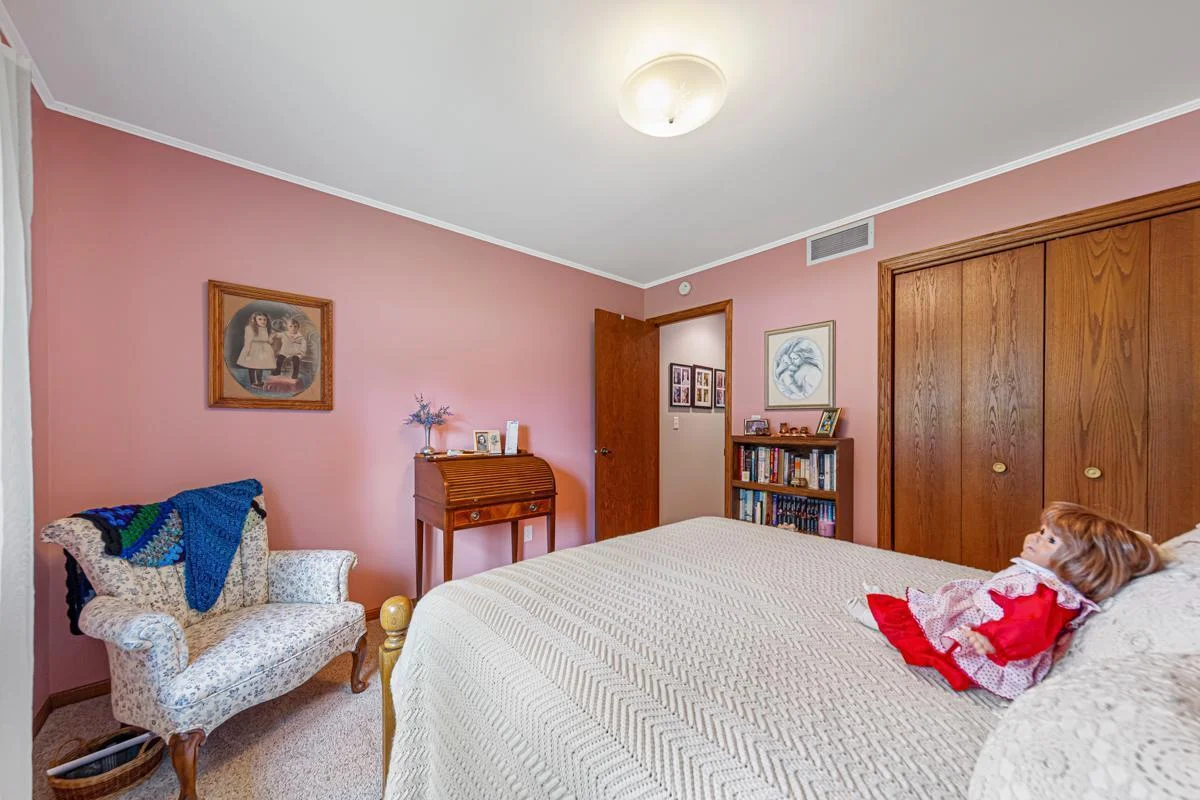 36 Bedroom 2.jpg