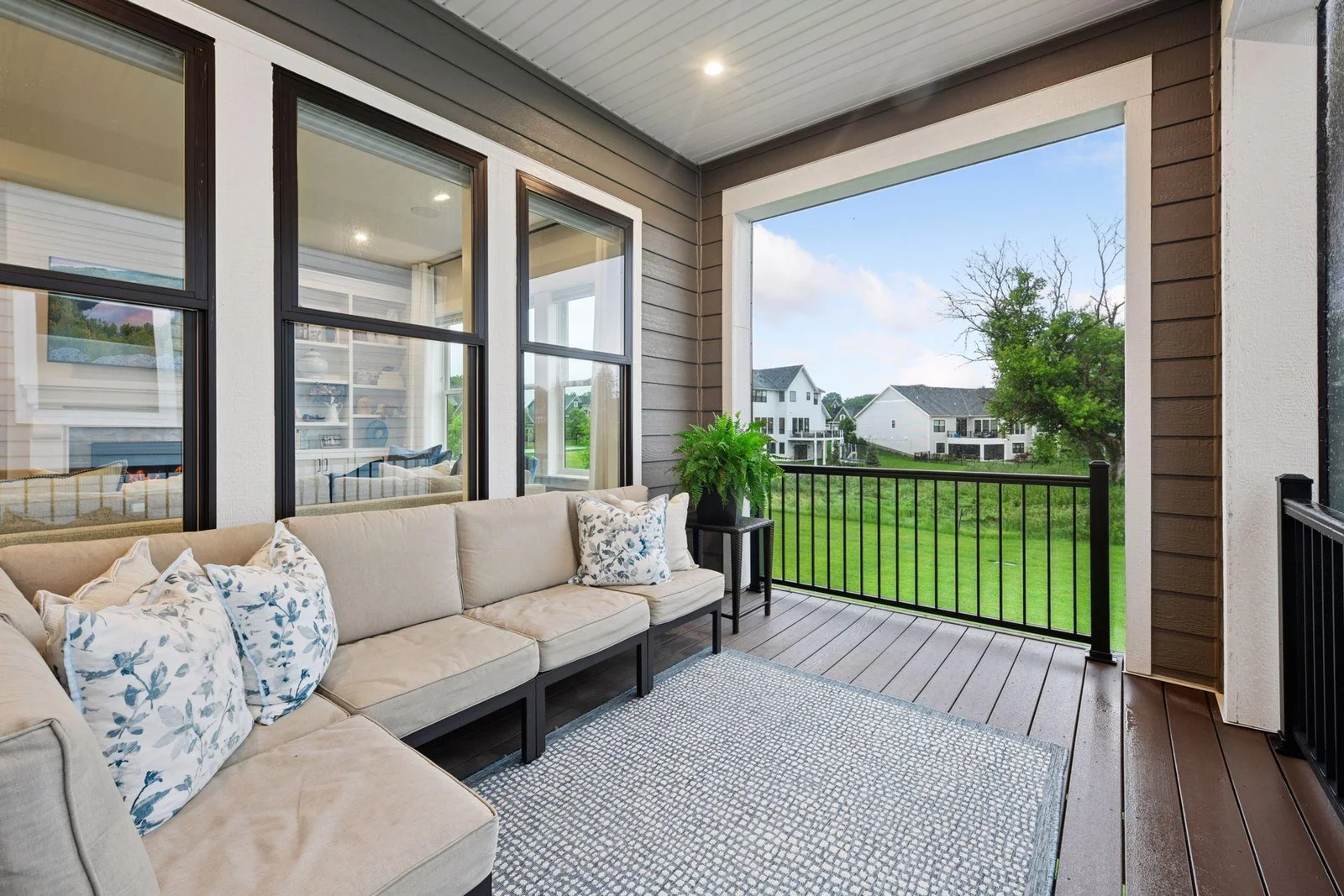 Screened Porch