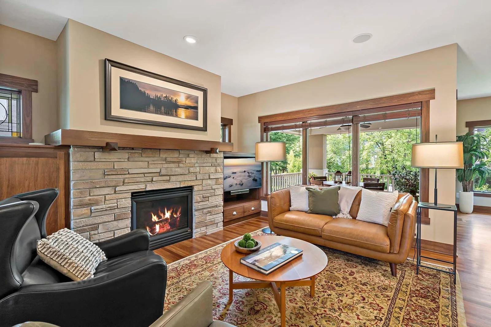 Open, Light & Bright Living Area