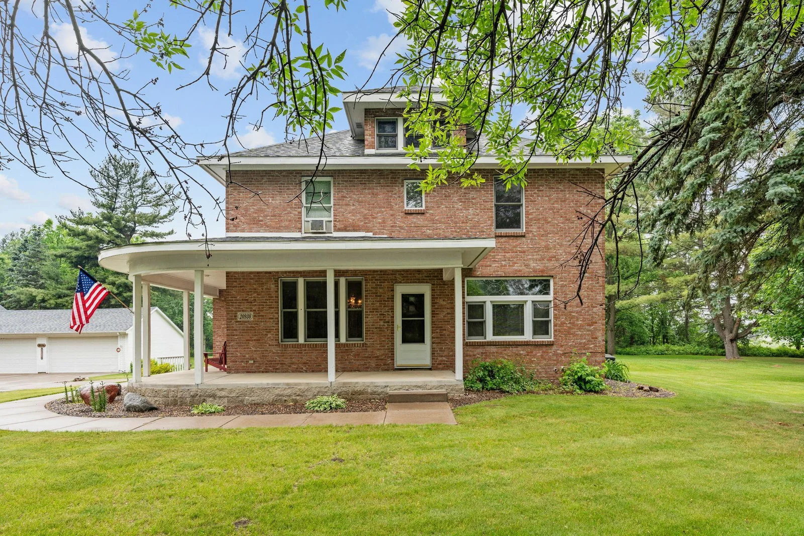 Front view of the home.