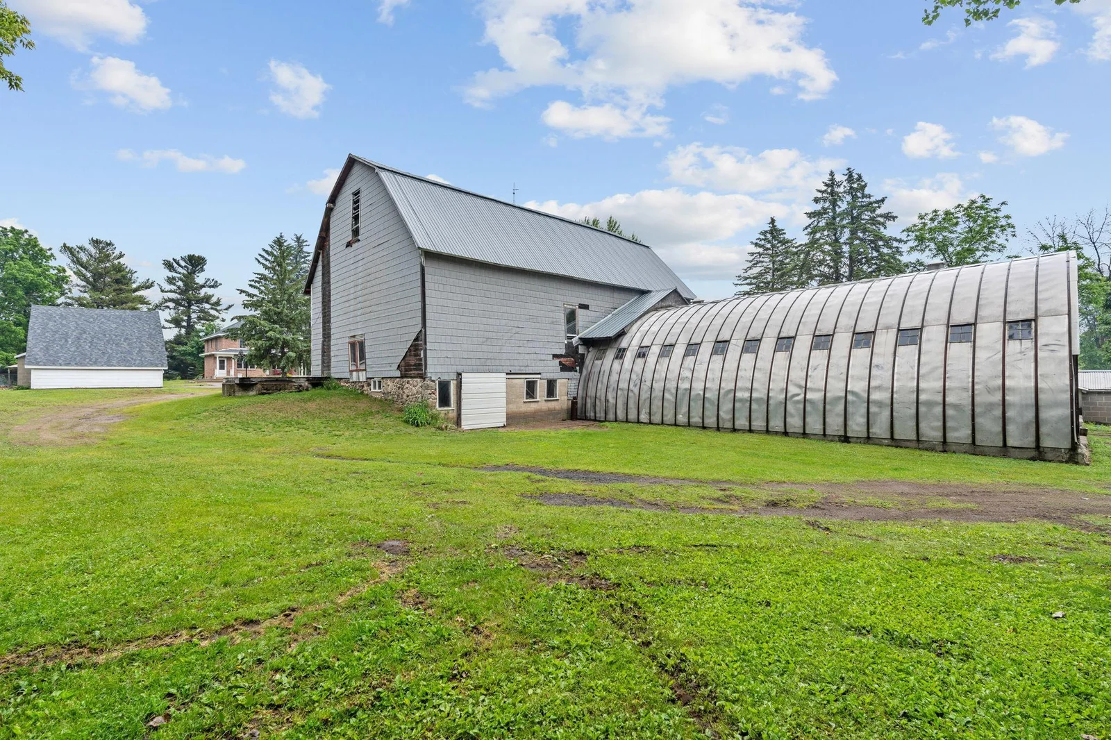 21-web-or-mls-20930 St Francis-21.jpg
