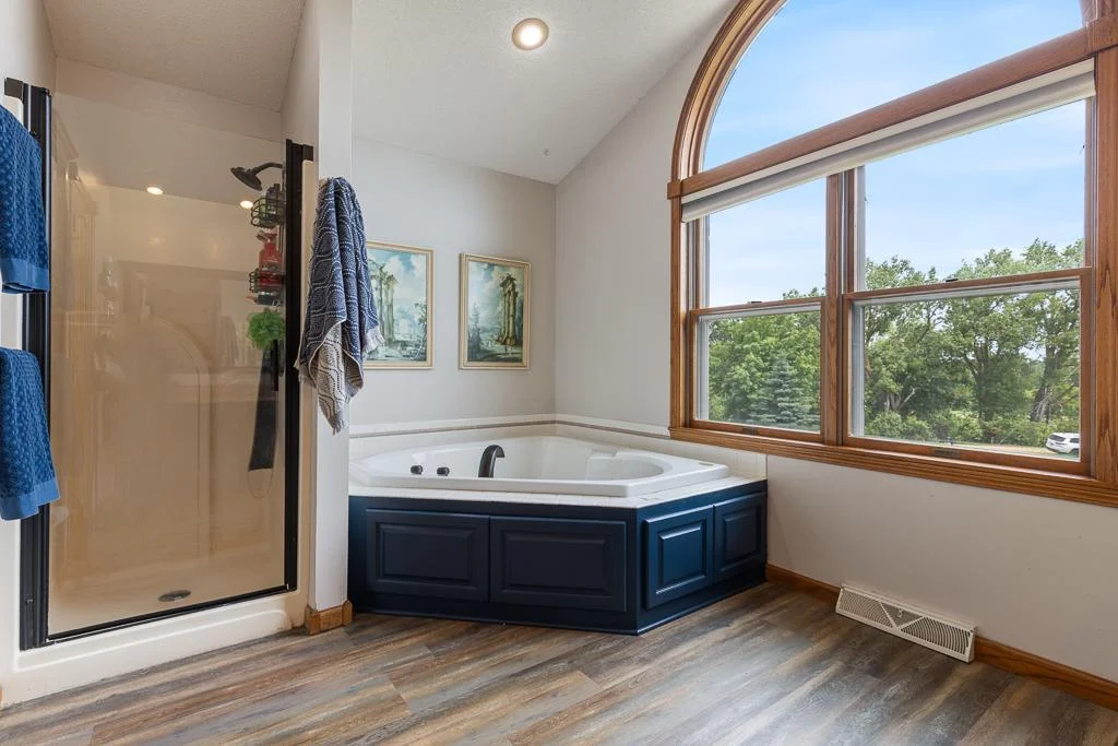 Primary suite bath