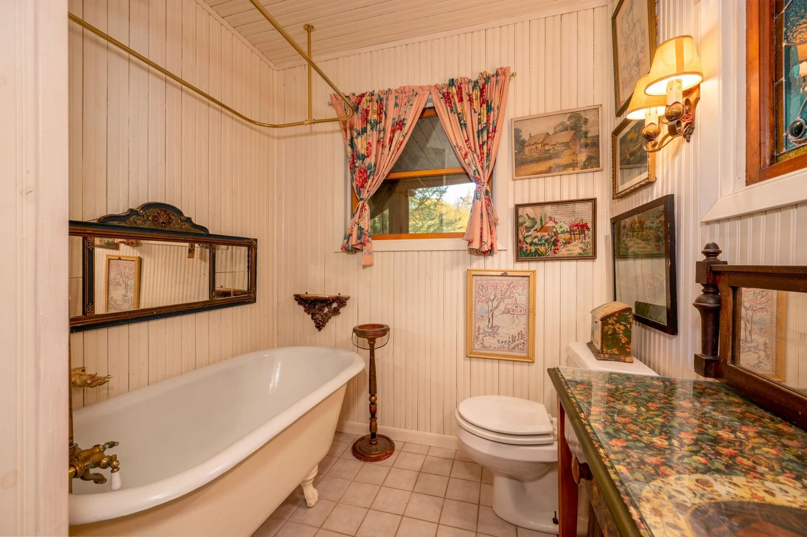 Relax in the Clawfoot Tub