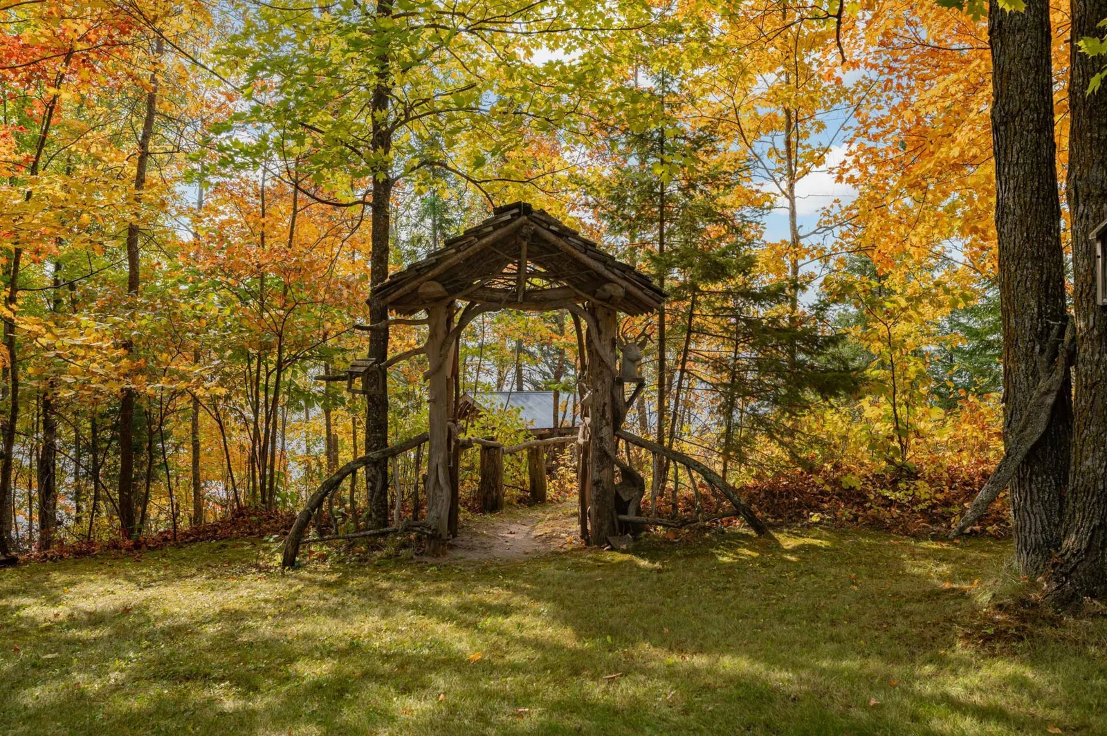 Head to the Lake & Sauna