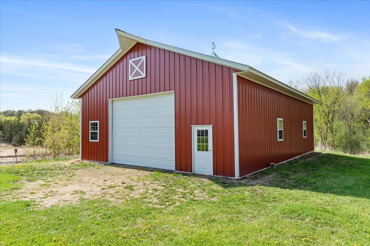Built in 2018, you can store all your toys, or build horse stalls!