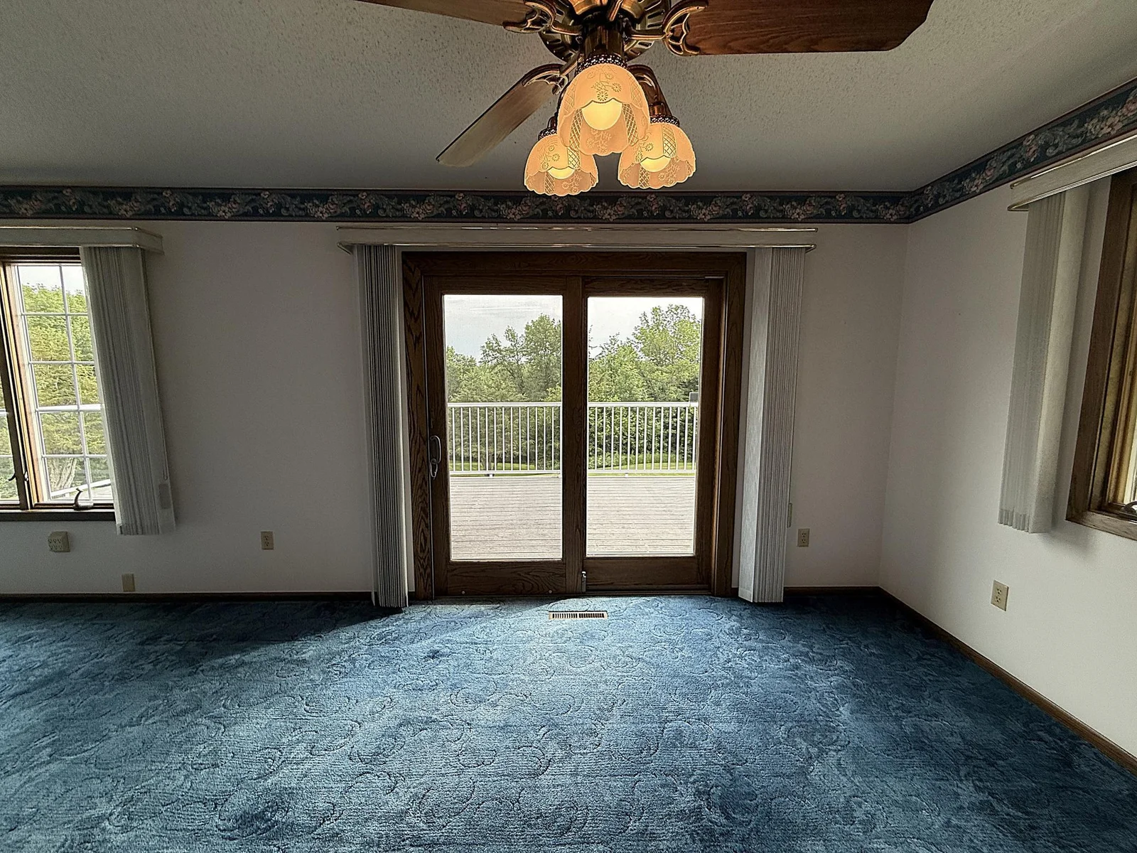 Patio Door to Deck