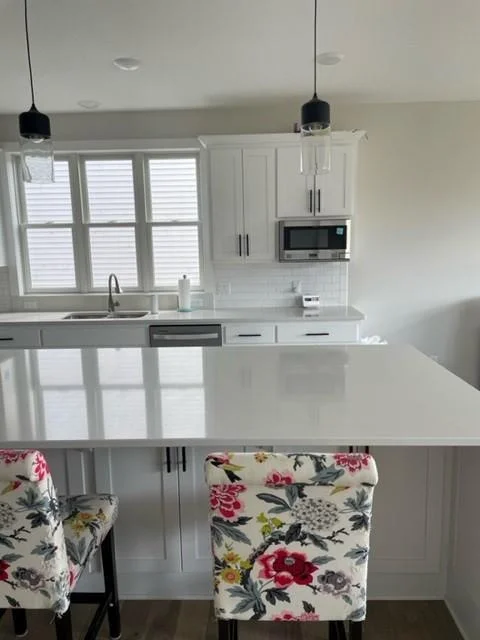 Kitchen2.jpg