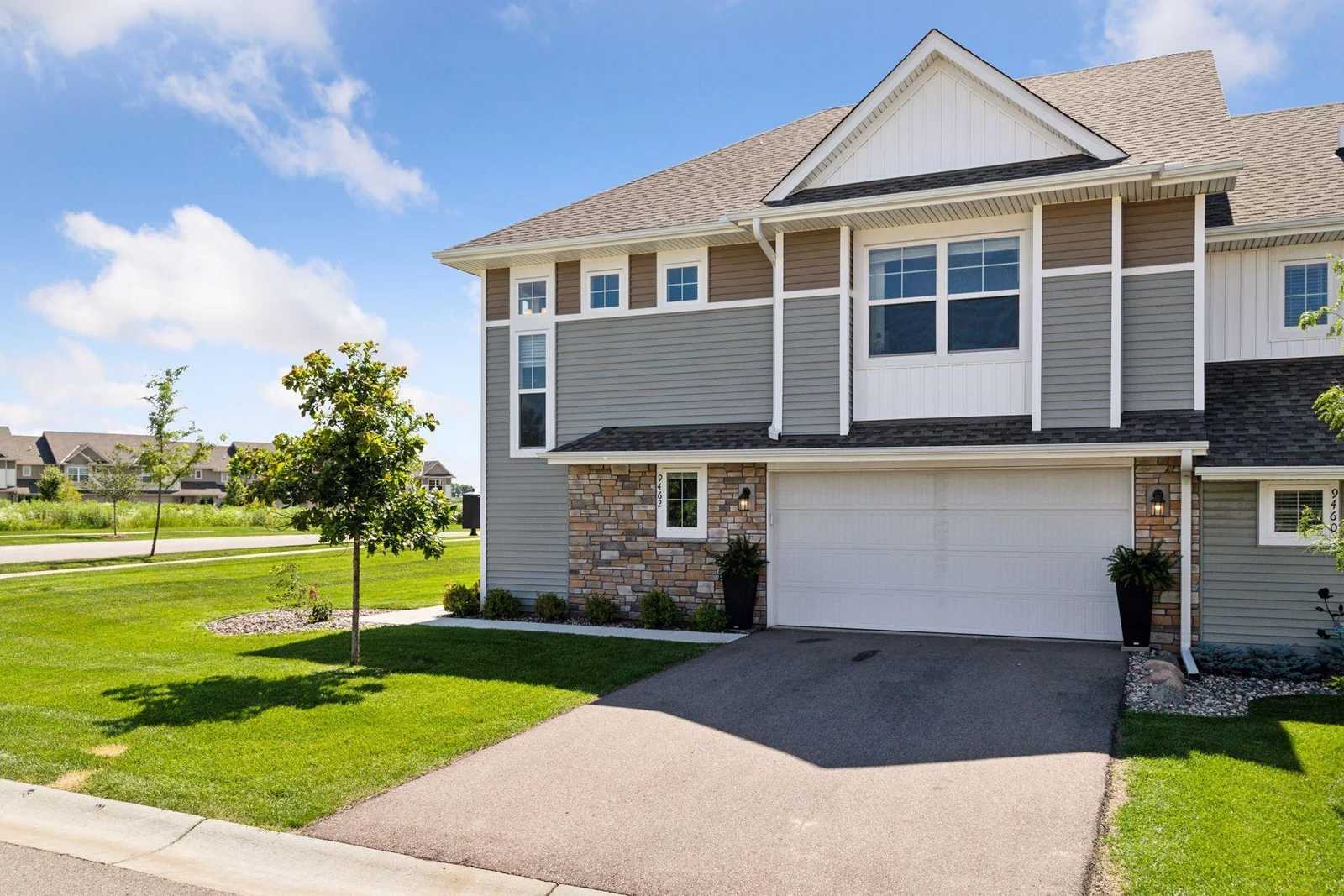 Welcome to 9462 Bridle Way!