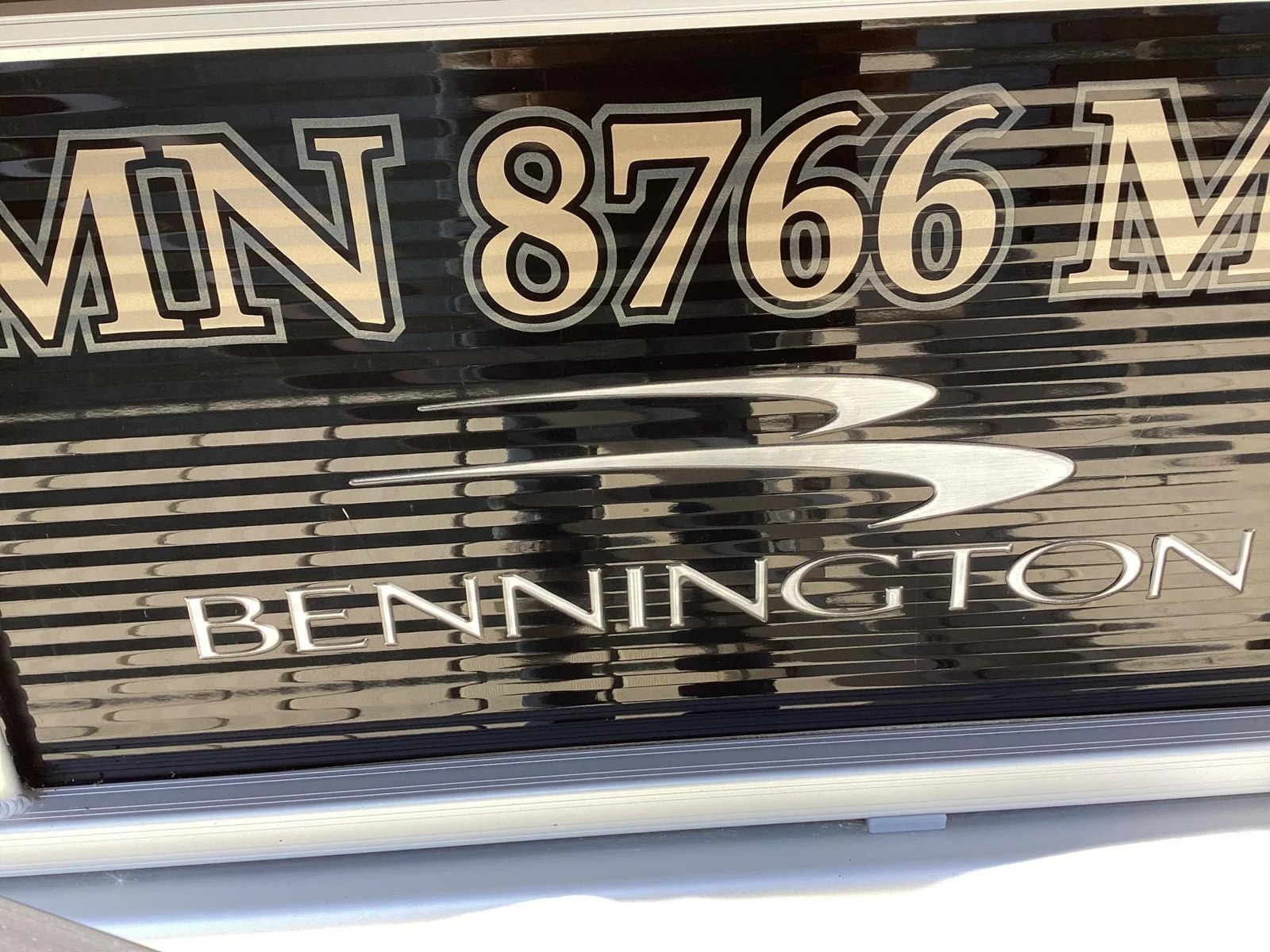 Pontoon Tag