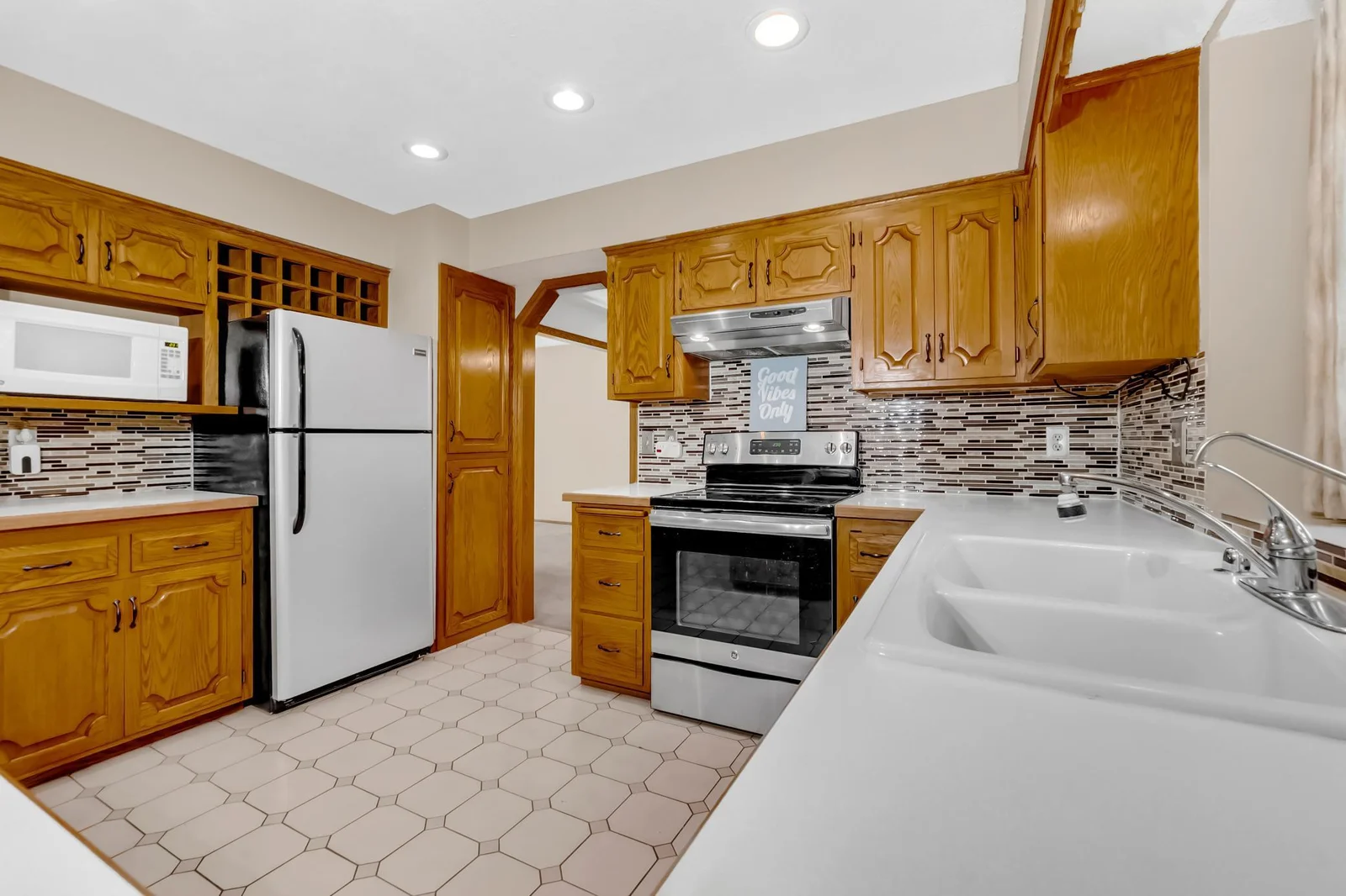 Kitchen 2
