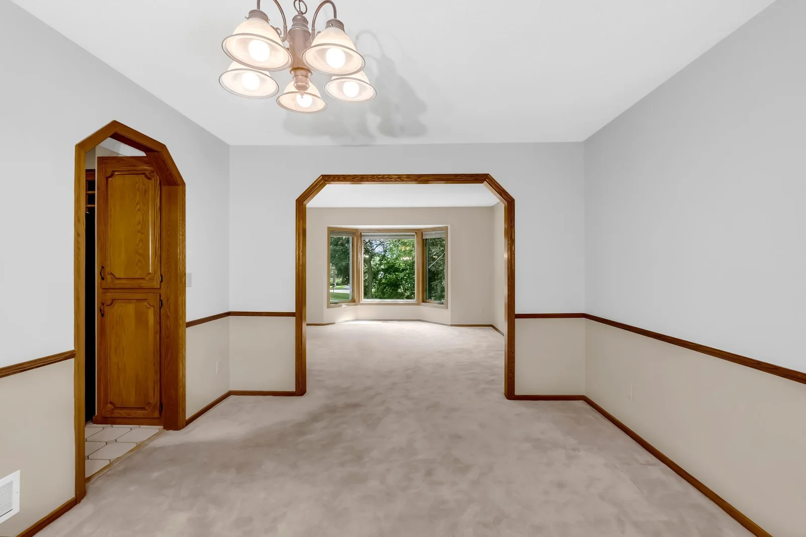 Formal dinning room