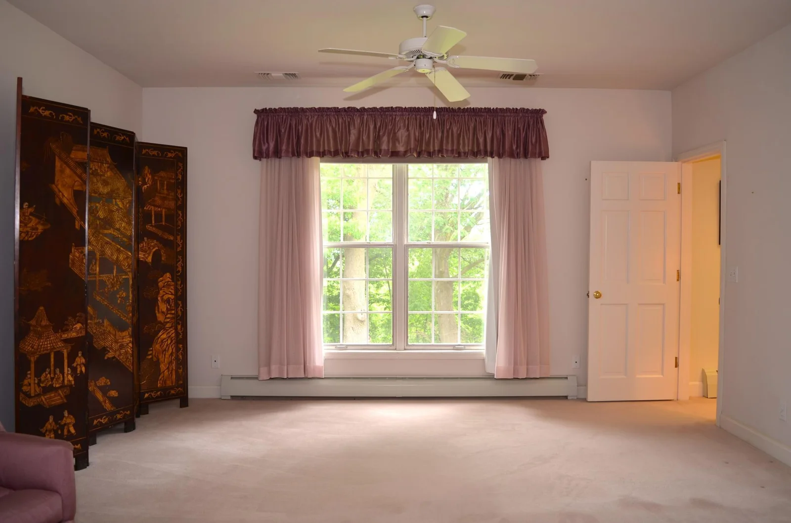 Owners Bedroom 2.JPG