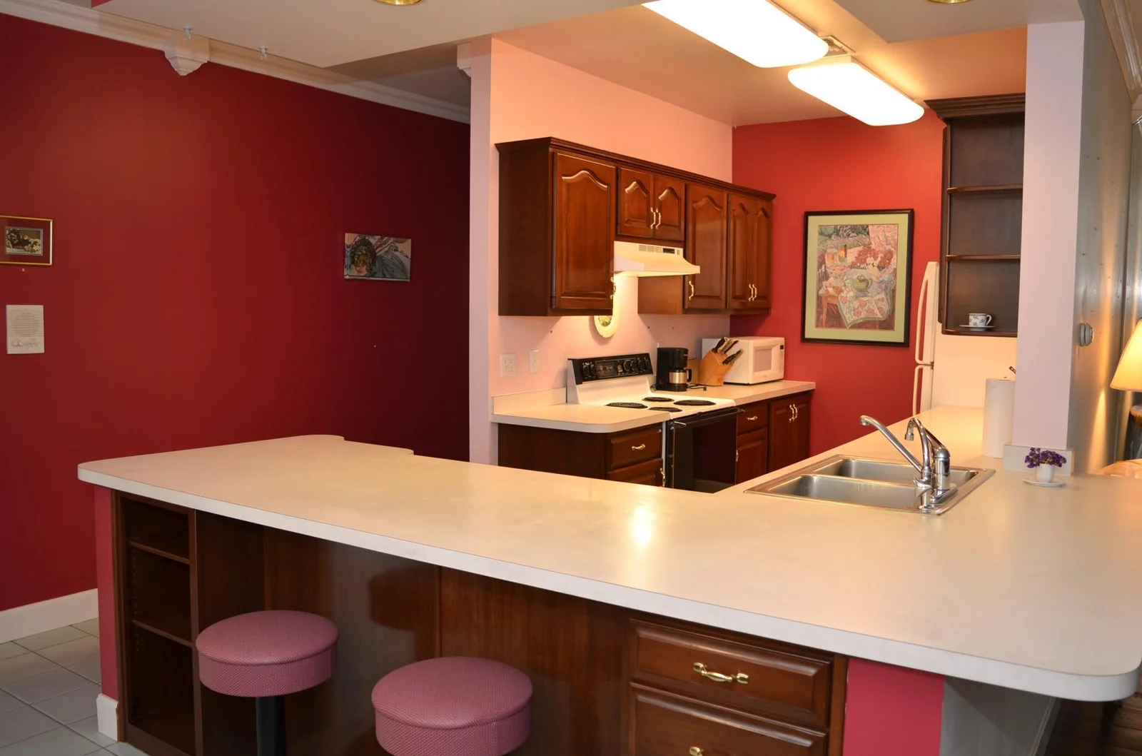 Kitchen 1.JPG