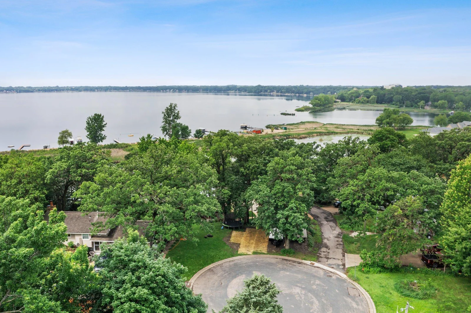 2-web-or-mls-1801 Hawk Trail-35.jpg