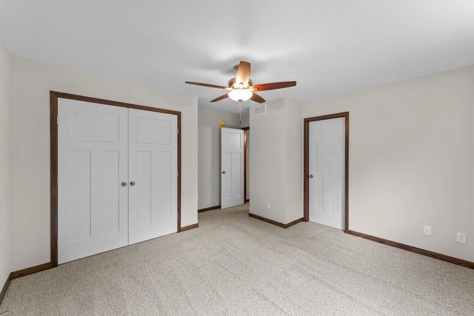 30-web-or-mls-1801 Hawk Trail-157.jpg