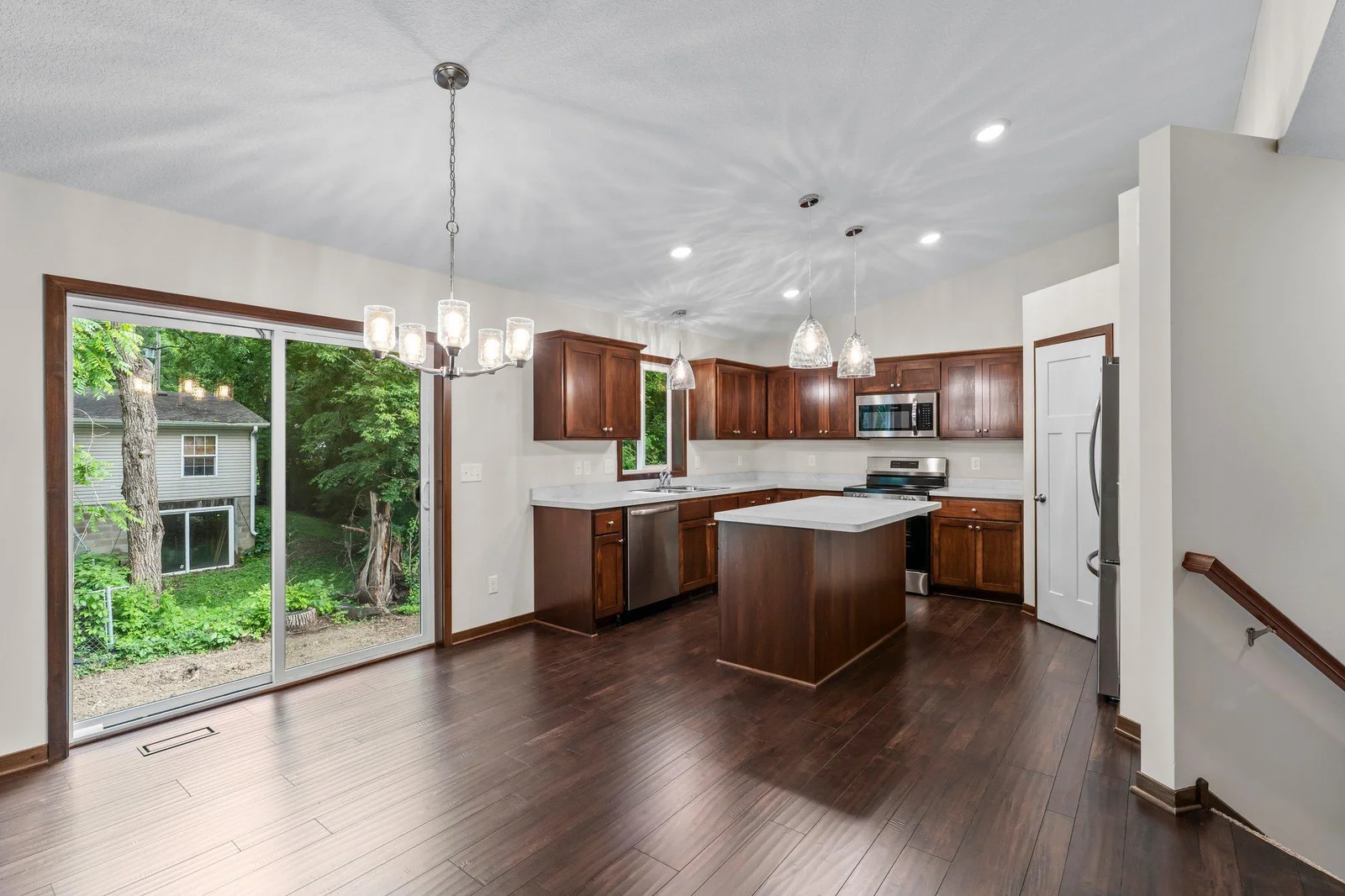 24-web-or-mls-1801 Hawk Trail-133.jpg