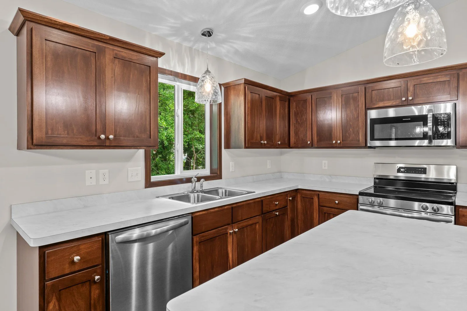 19-web-or-mls-1801 Hawk Trail-115.jpg