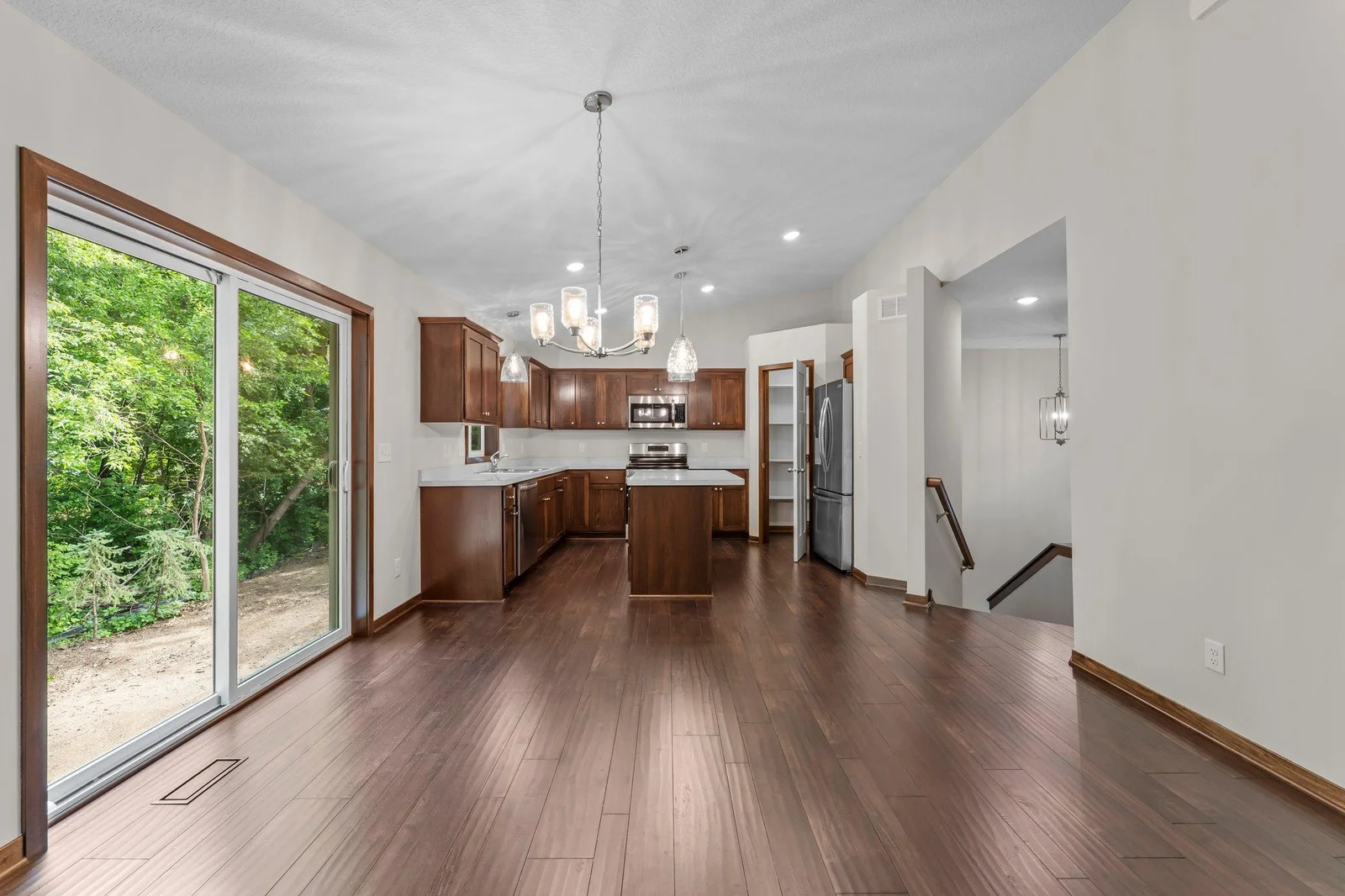 14-web-or-mls-1801 Hawk Trail-96.jpg