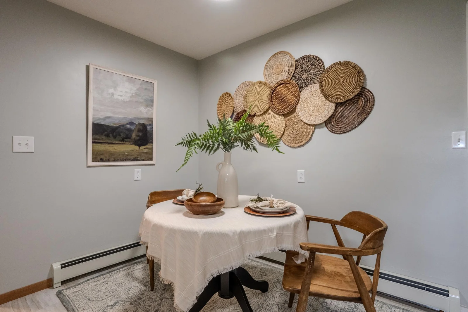Dining room in kitchen .jpg