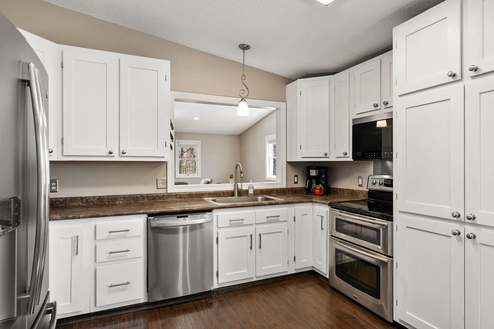 12-web-or-mls-695-pine-lake-ln.jpg