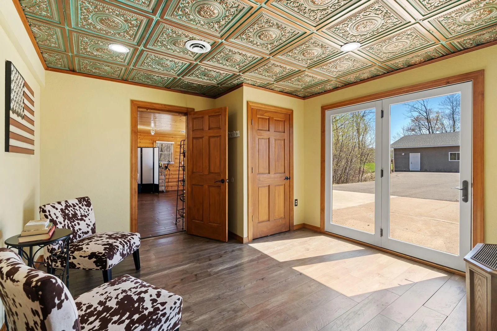 24-web-or-mls-695-pine-lake-ln.jpg