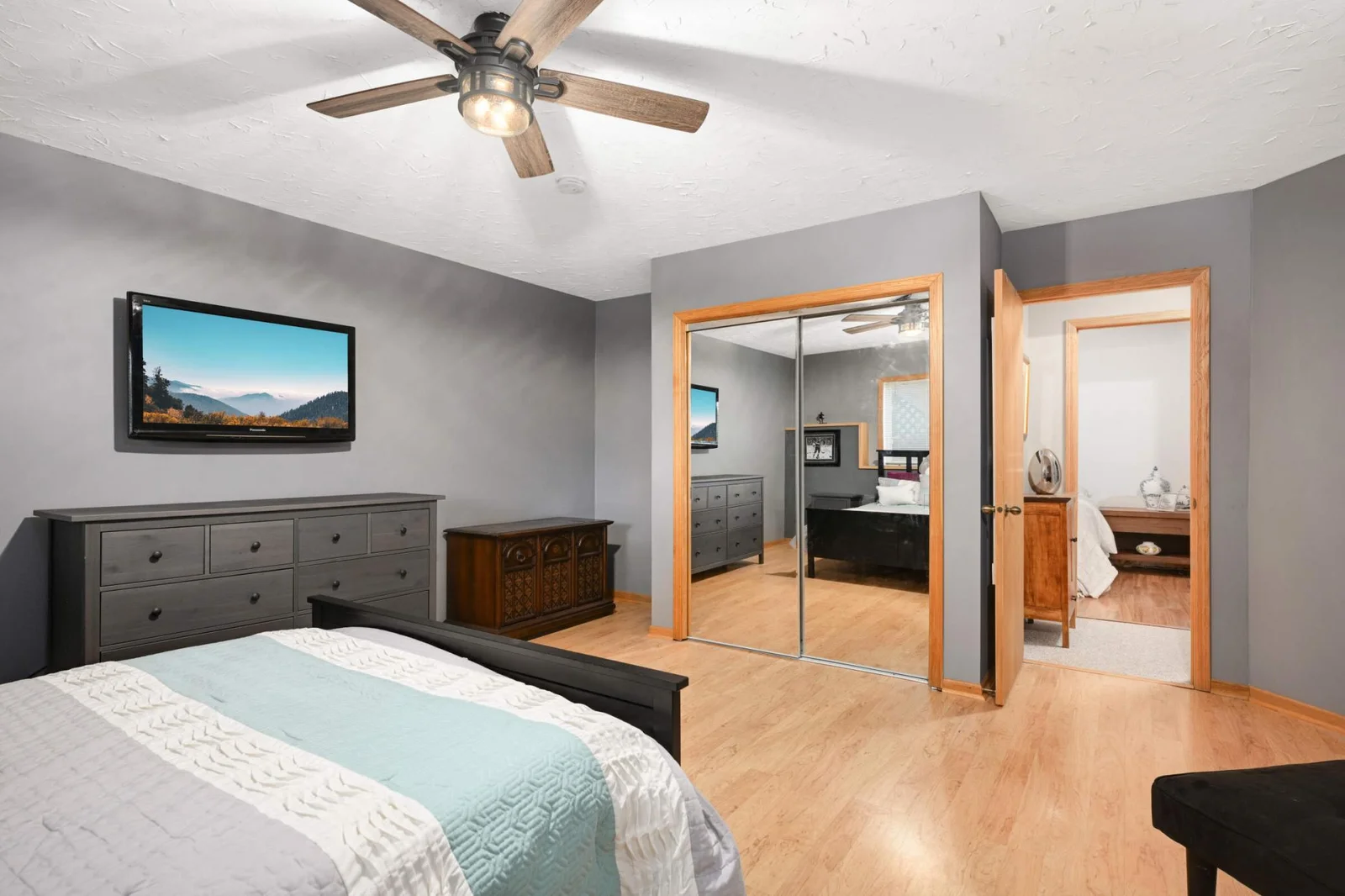 Lower-level bedroom 4