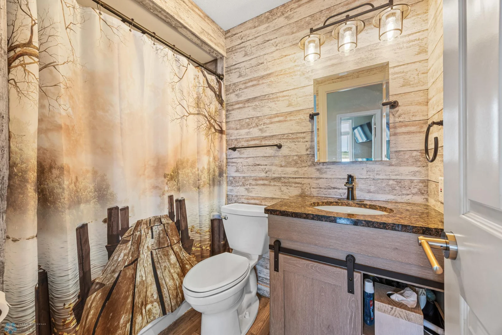 2nd Bathroom