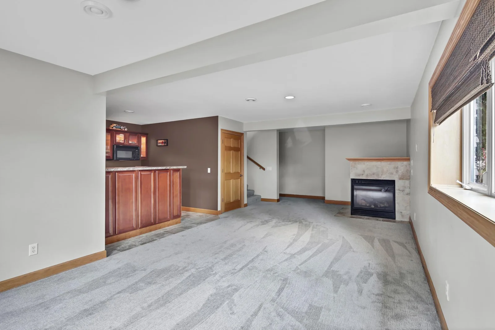 Family Room/Gas Fireplace