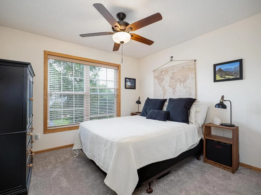 uppder bedroom