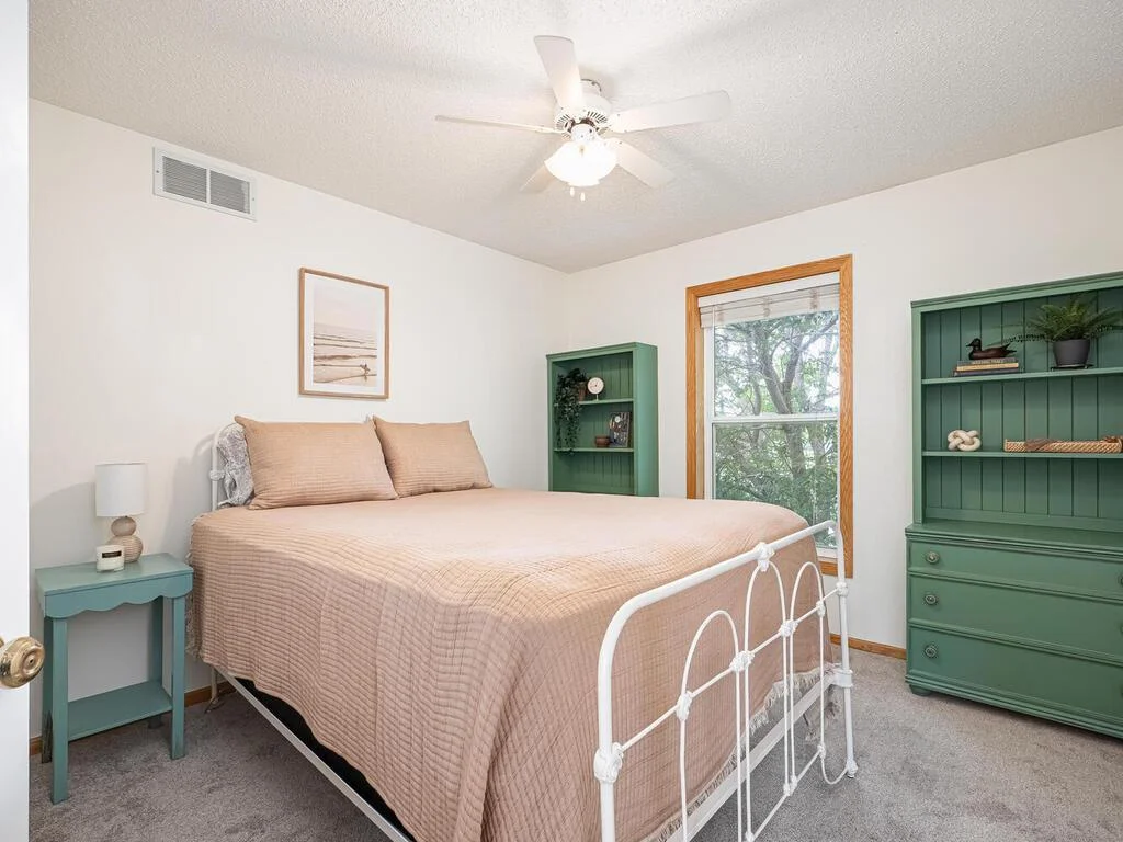 upper bedroom