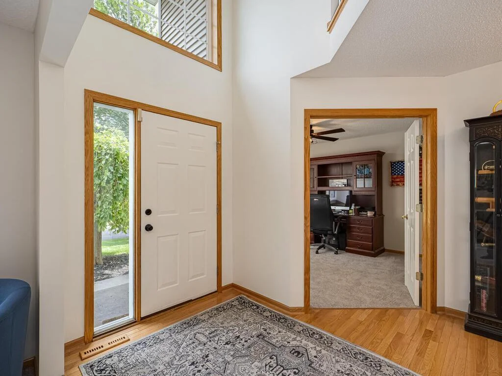 lg two story foyer