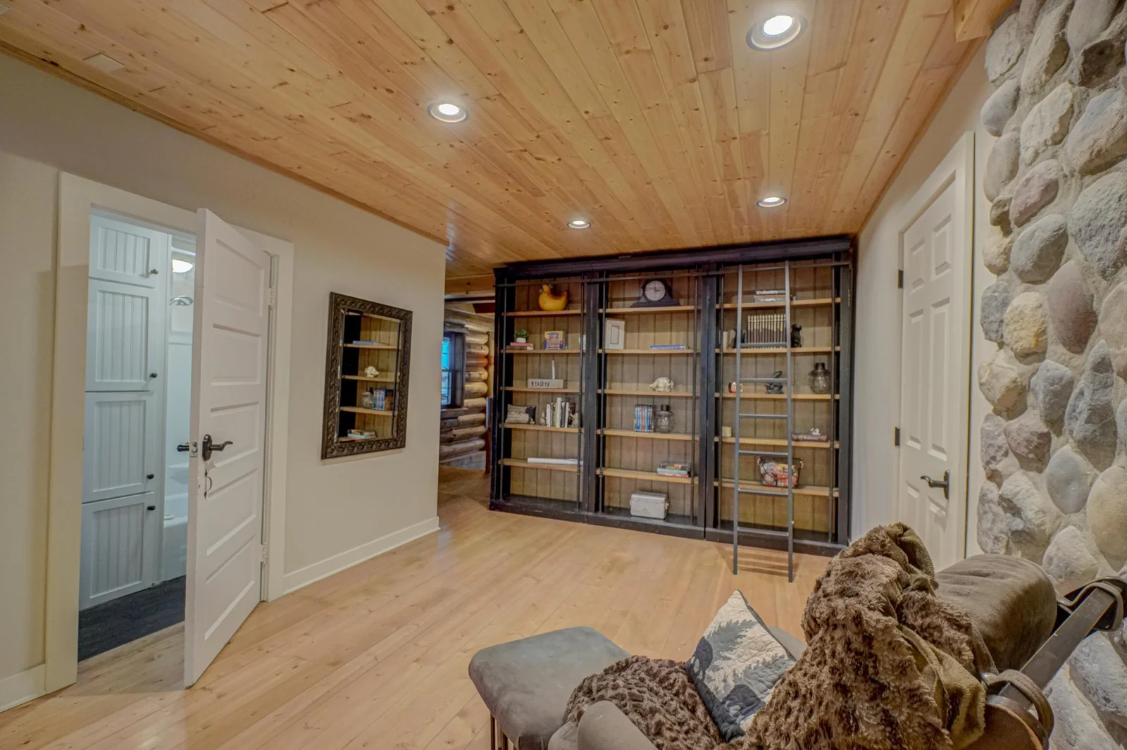 14097 Wis-77-25.jpg