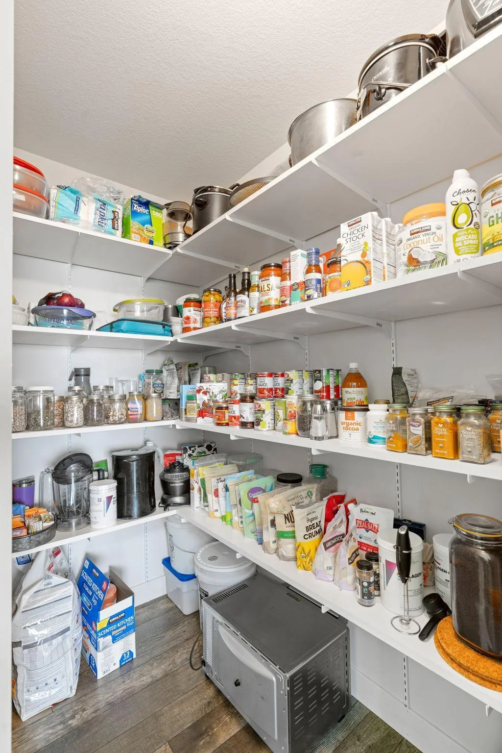 Walk In Pantry